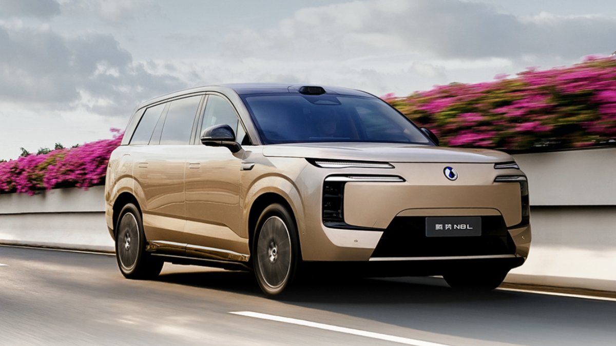 Denza N8L thuần điện: pin 130 kWh, sạc 10 lên 97% trong 9 phút, giá rẻ hơn cả bản hybrid