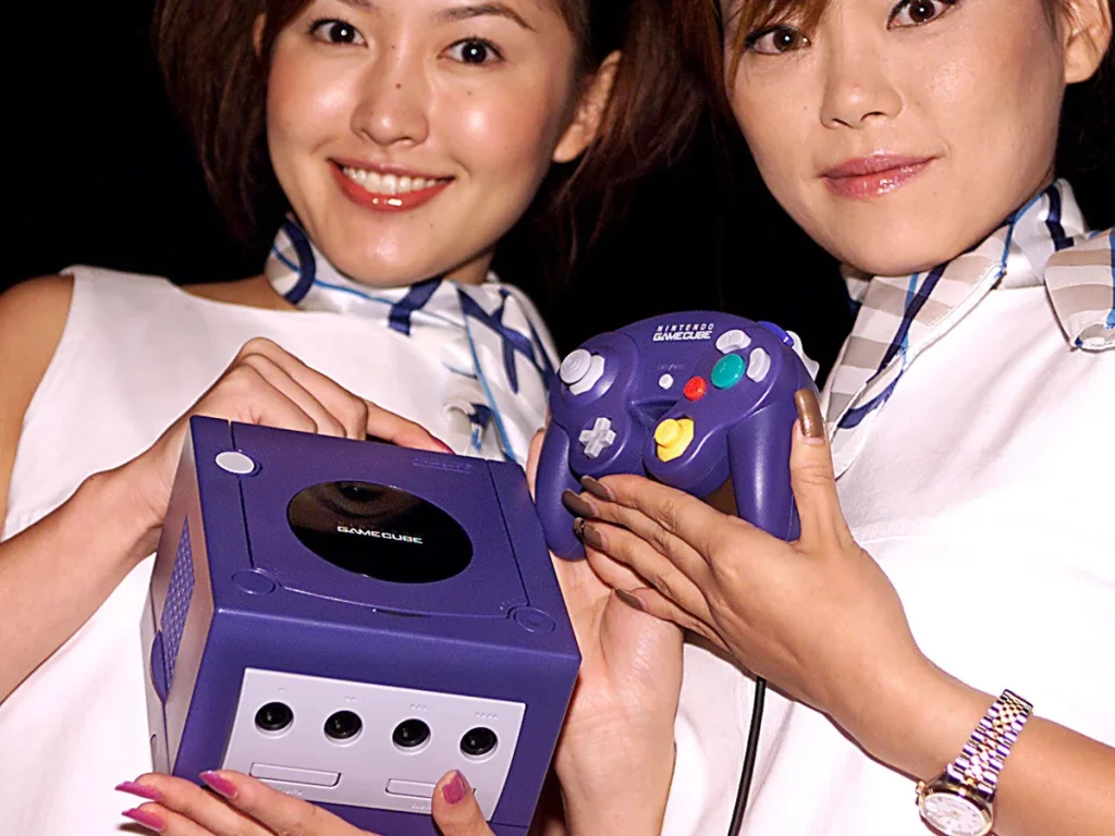 Cận cảnh mẫu nguyên mẫu Nintendo GameCube cùng tay cầm tại triển lãm SpaceWorld 2000.Ảnh: Internet