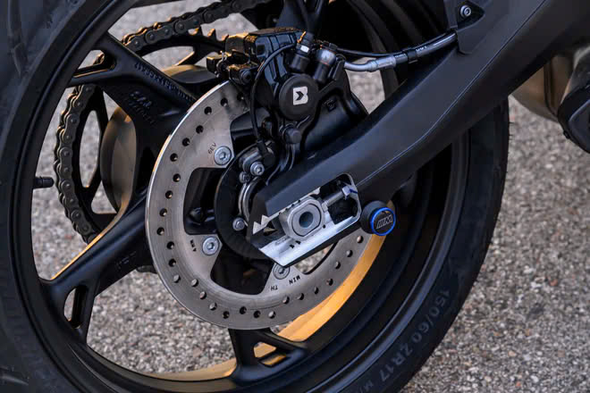 BMW F 450 RR: Tiểu “cá voi” S 1000 RR dưới 50 mã lực, có sẵn phanh Brembo (ảnh 4)
